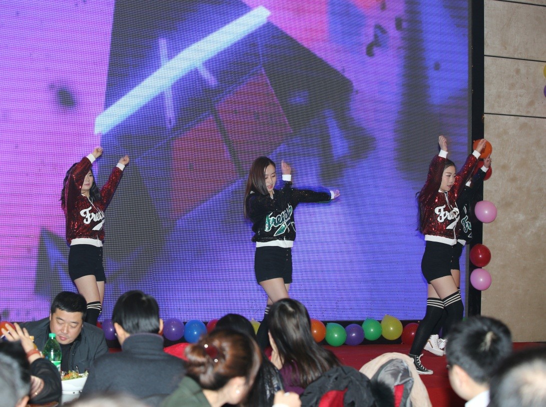 安徽得潤(rùn)電氣2016迎新晚會(huì)（m.gzmeisi.cn）全國(guó)統(tǒng)一客服熱線：400-0551-777